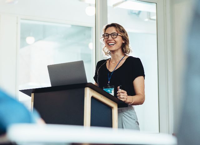 Presentatie B5-model om als organisatie laaggeletterden beter te bedienen