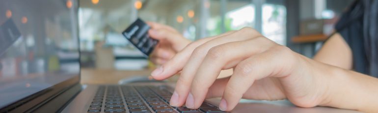 E-commerce checkout proces.