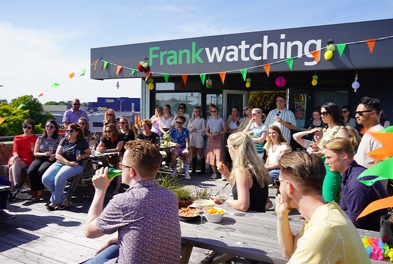 Officewarming Frankwatching 2022.