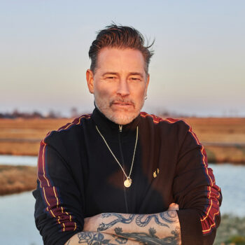 Internationaal reclame- en fashion fotograaf en regisseur Paul Berends  sluit zich aan bij Hazazah