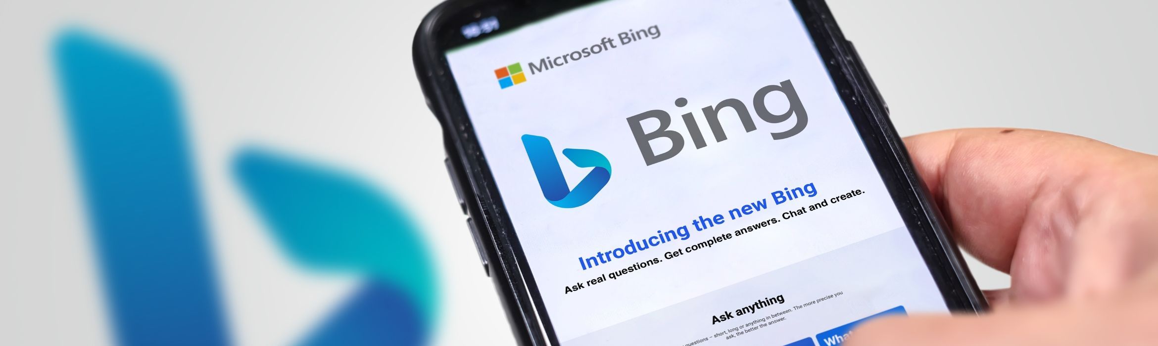 Bing Chat bron foto rarrarorro _ Shutterstock.com