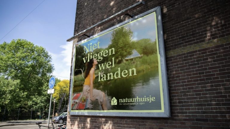 Campagnebeeld Niet vliegen wel landen Natuurhuisje