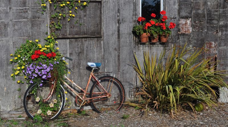 Fiets tegen muur via Pixabay.