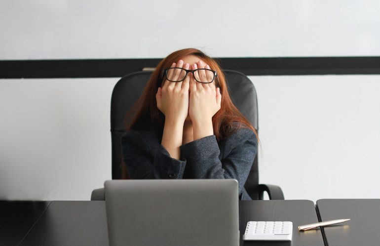 Vrouw met een burn-out
