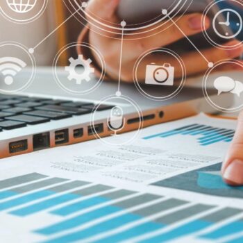 ChatGPT vs experts: wat is de invloed van AI op het werk van een media-analist?