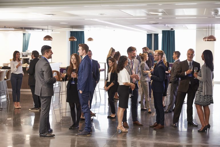 Voordeel event is netwerken bron: Monkey Business Images / Shutterstock