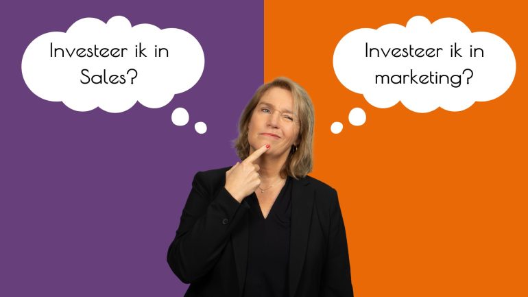 Vrouw denkt na