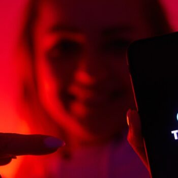 Brazilian marketing op TikTok: mag je zomaar video’s van anderen gebruiken?