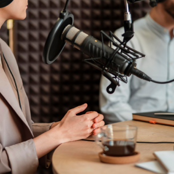 Podcasting: De nieuwe horizon in bedrijfscommunicatie en interactie