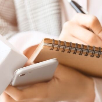 Zo trek je journalisten naar jouw evenement [6 tips]