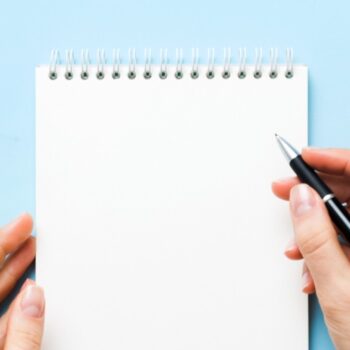 De invloed van jouw schrijfstem op wantrouwen of geloofwaardigheid