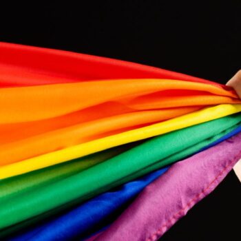 Van dragqueens naar anti-woke: merken draaien diversiteit terug