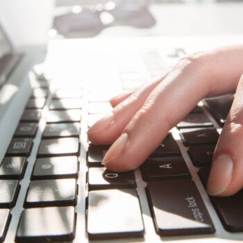 Van websitebezoeker naar warme lead [3 stappen]