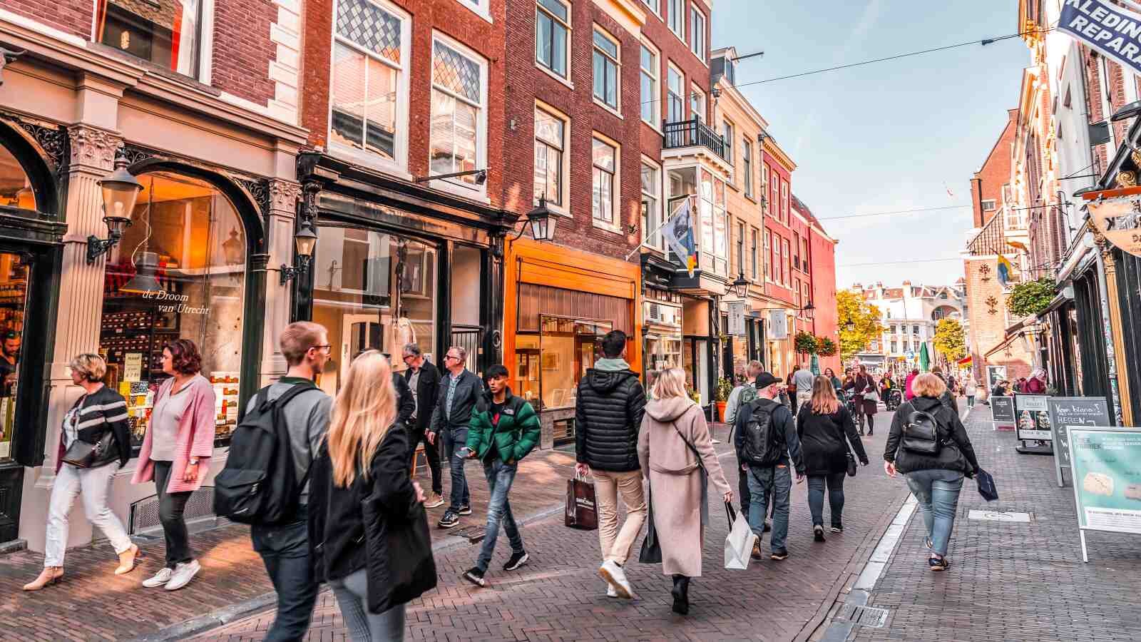 Overheidscommunicatie in 2025: getemde zendingsdrang, AI 2.0 & nog 3 trends