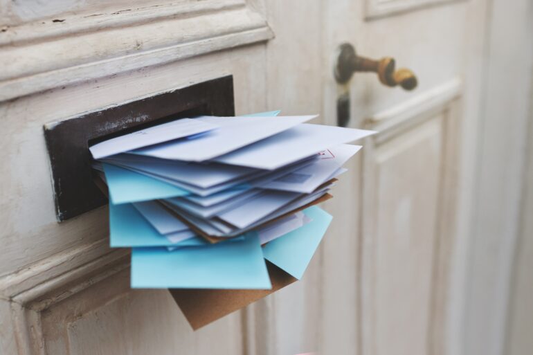 Veel mails levert chaos op bron: PeopleImages.com - Yuri A / Shutterstock