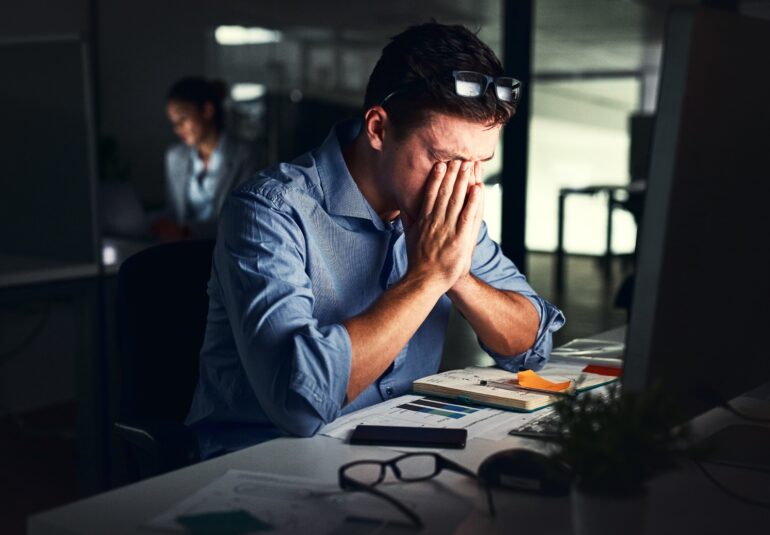 Imposter sydrome laat mensen piekeren bron: PeopleImages.com - Yuri A / Shutterstock