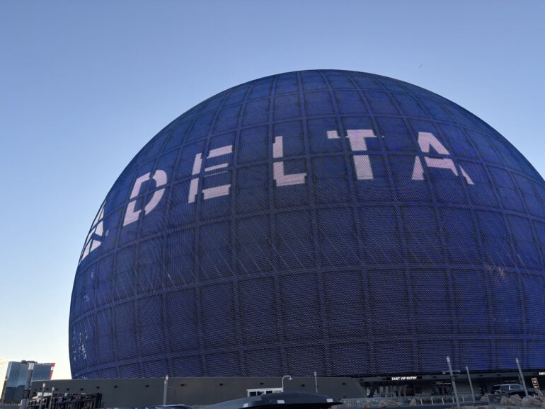 De Sphere als Delta-billboard.