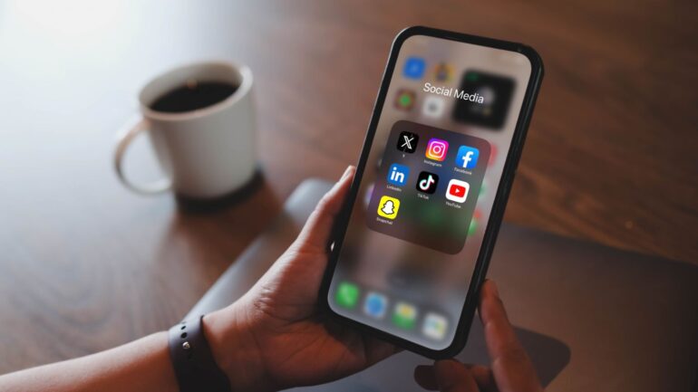 social media platformen op telefoon