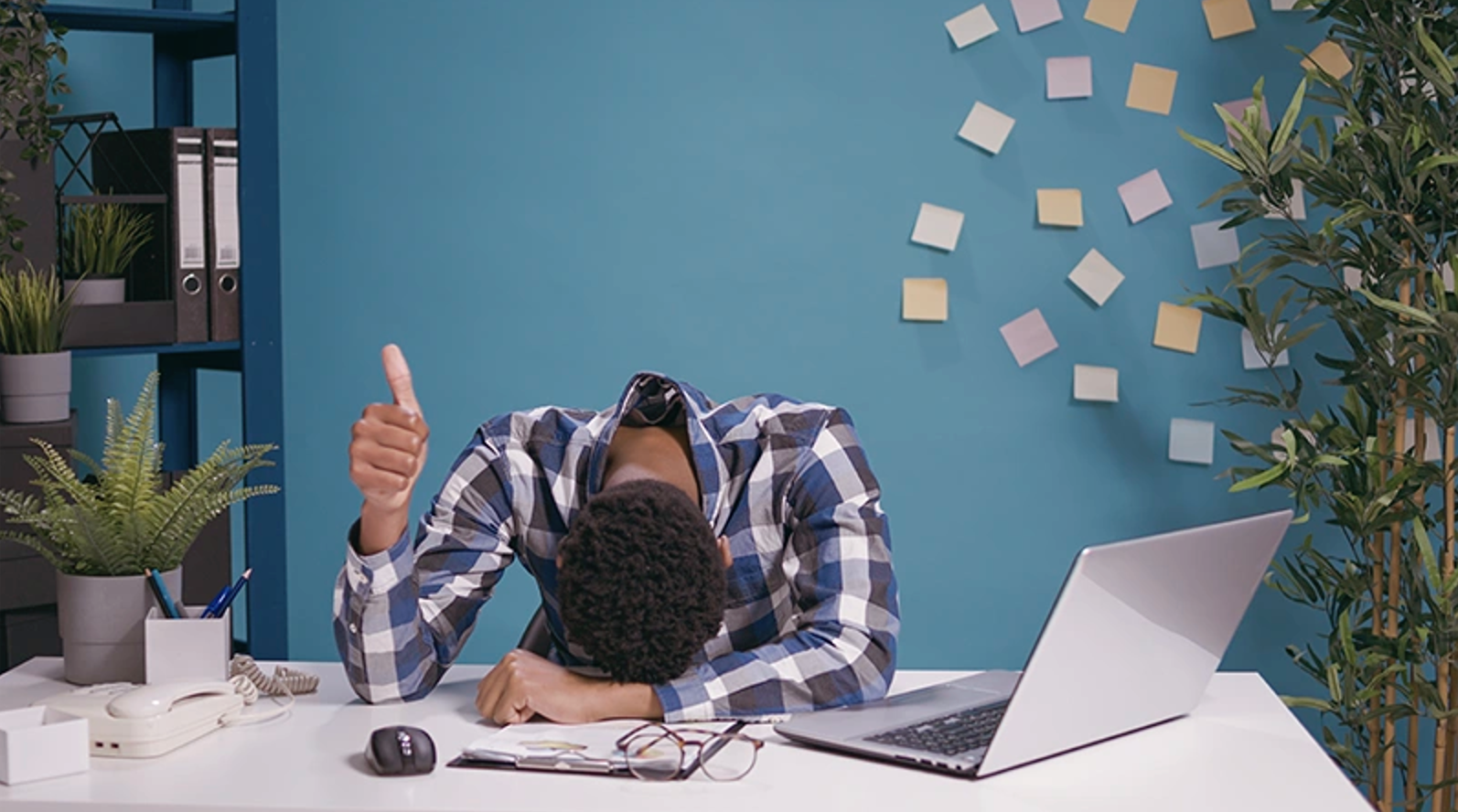 Hoge werkdruk als marketeer? Bespaar tot een werkdag per week met slimme software