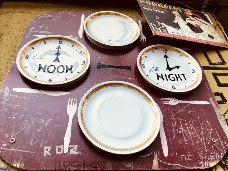 borden met noon en night