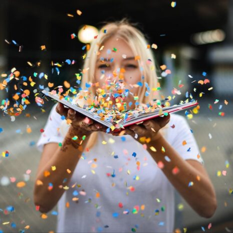 Zo gebruik je AI om orde te scheppen in een confettiregen aan ideeën