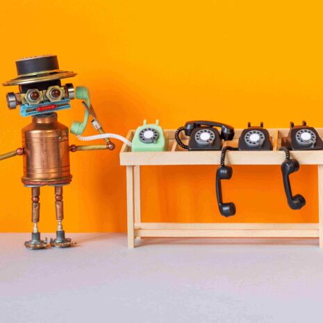 Meer vertrouwen in chatbots, spraakassistenten & AI-gedreven klantcontact [onderzoek]