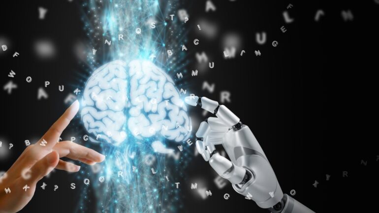 Mensenhand en robothand raken brein aan ter illustratie van AI gebruiken bij lezen