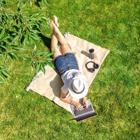 Bijlezen in de zomer: de bestgelezen artikelen over content die je niet wil missen