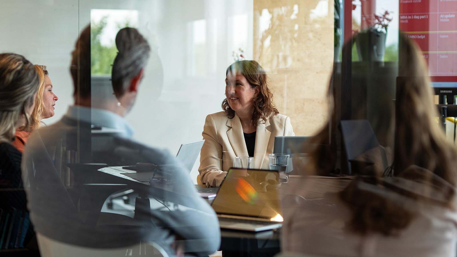 Mensgericht leiderschap: dé gamechanger in onze krappe arbeidsmarkt