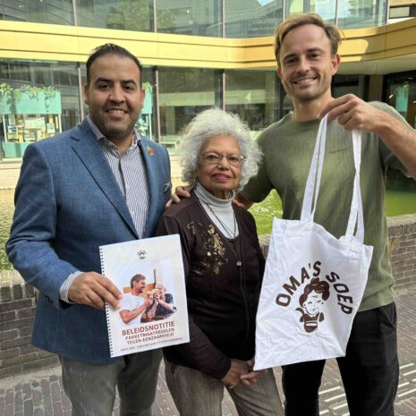 Stichting Oma’s Soep viert 100.000e ontmoeting tijdens Week tegen Eenzaamheid en presenteert ideeënpakket aan politiek Den Haag