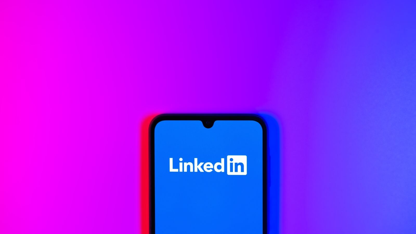 Linken in je LinkedIn-posts of reacties: maakt het écht wat uit?