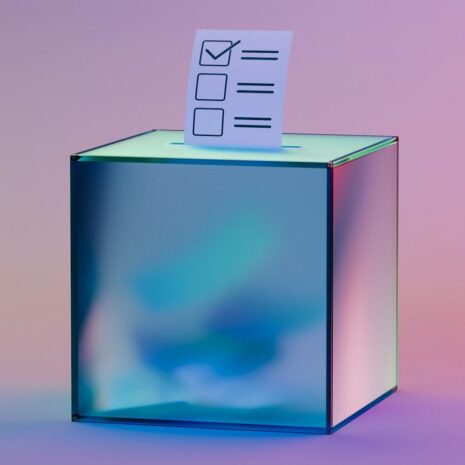 Hoe denken politieke partijen over AI, online privacy en Big Tech in het onderwijs?