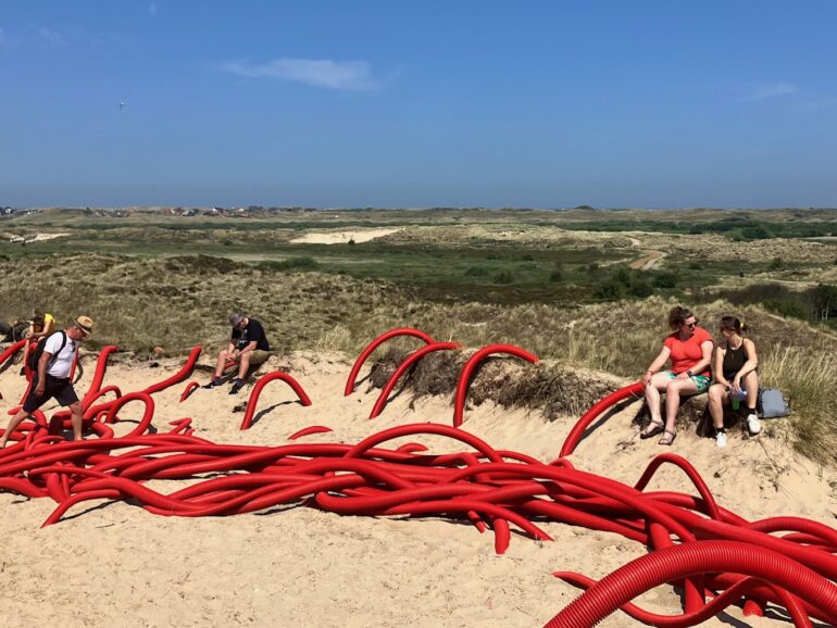 Kunstinstallatie op Oerol