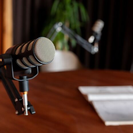 Van eerste idee tot AI-podcast in 5 stappen: voorkom deze valkuilen