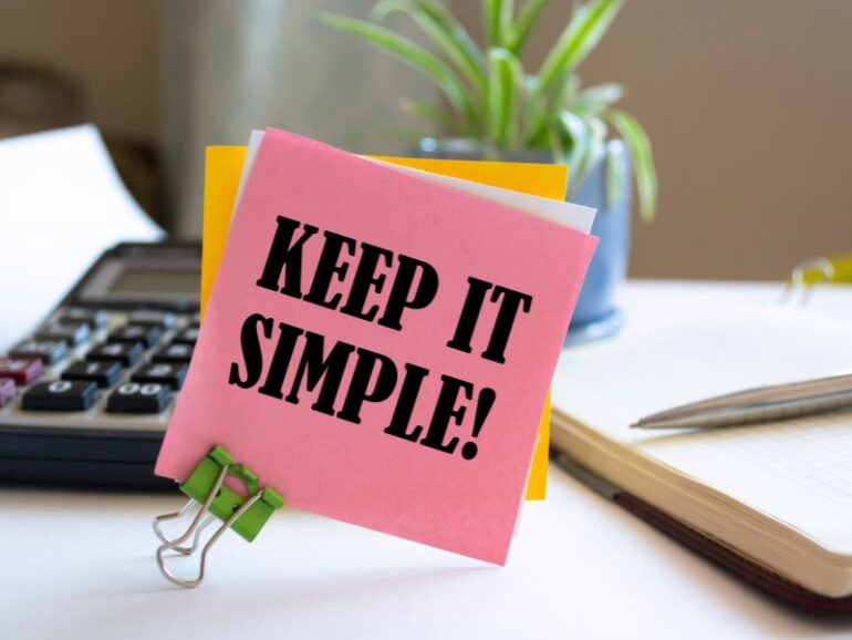 Een papiertje met "keep it simple!"