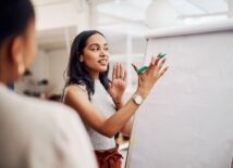 Van AI-pilot naar AI-praktijk: 4 organisatie-kloven die succes bepalen in 2026