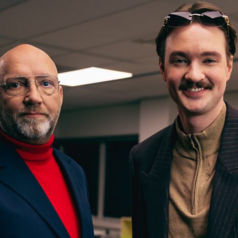 Bram Krikke neemt het stokje over van Ruben van der Meer in nieuwe Cup-a-Soup campagne