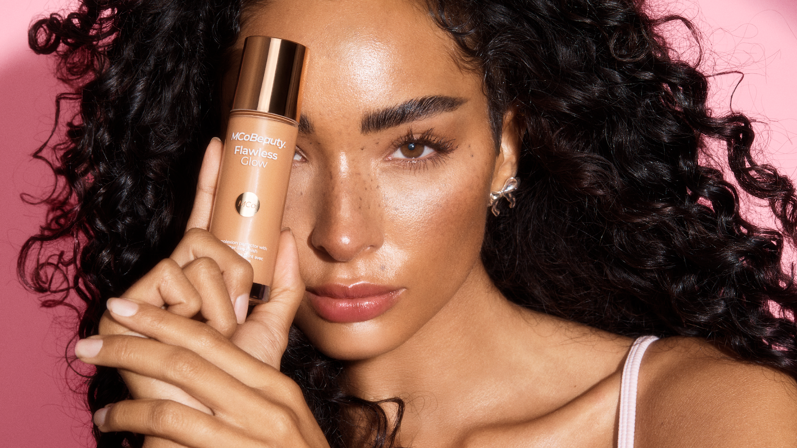 MCoBeauty kiest AndAgencyAmsterdam voor influencer, UGC, PR en events in Benelux