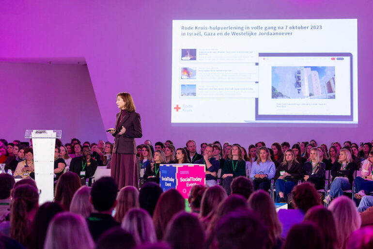 Sessie Mireille Spapens Rode Kruis foto Daan Jeurens