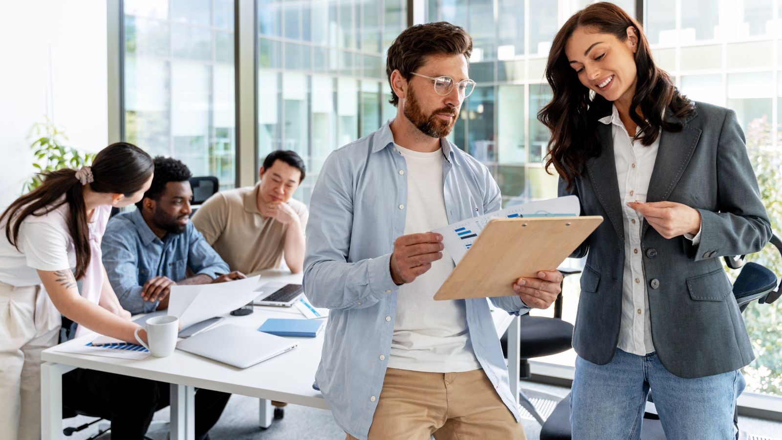 Dicht de kloof tussen marketing & sales: ga bij elkaar op stage