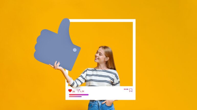 Vrouw in een Instagram-kader met een like.