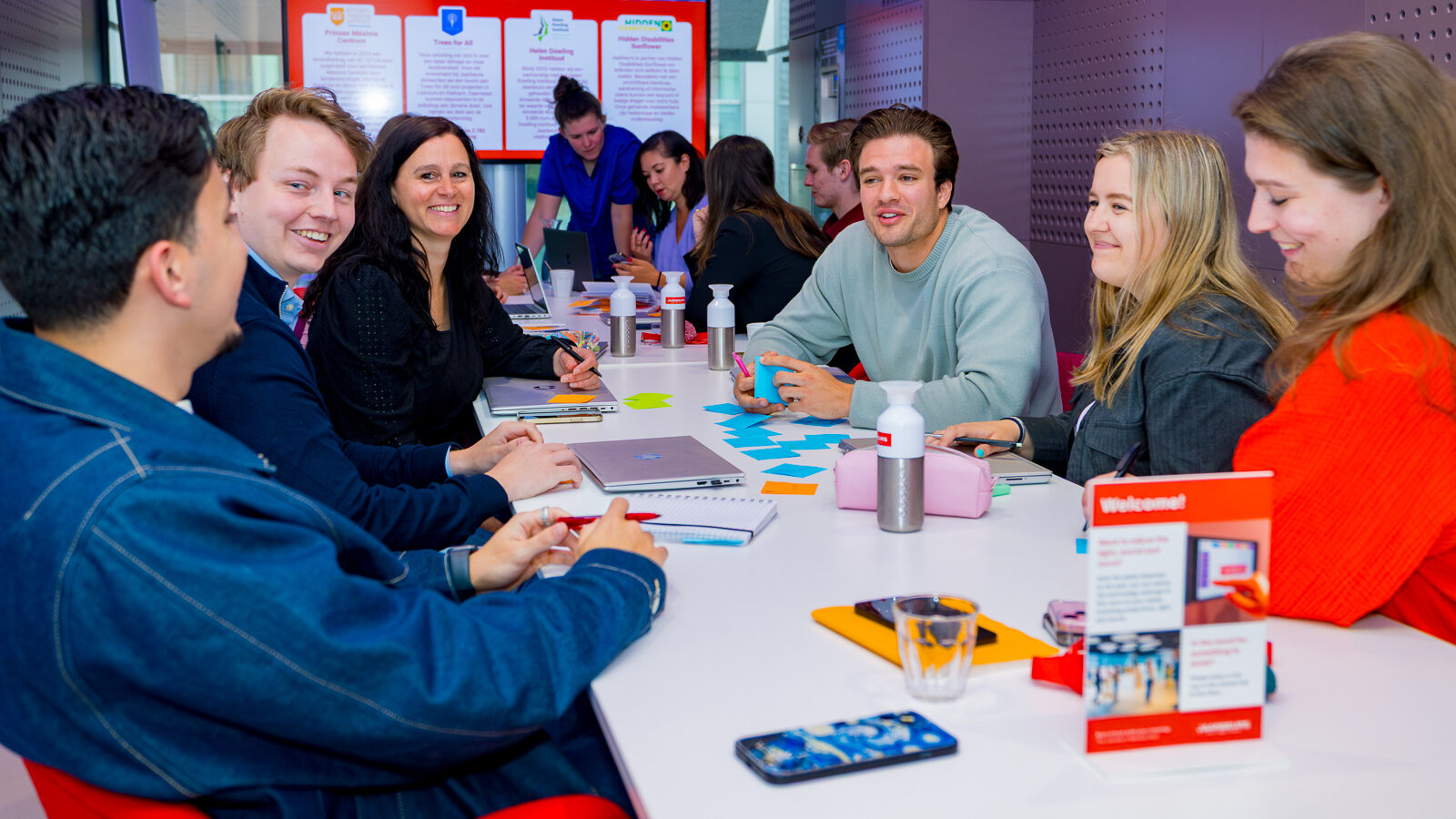 Kom achter het bureau vandaan! Zo ontstaan de beste ideeën en strategieën