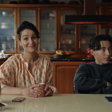 Life360’s ‘Mom of the Guys’ campagne lanceert in Europa