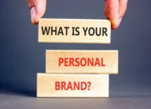 AI legt je (gebrek aan) merkidentiteit bloot: 5 tips voor een scherpere merkstem AI legt je (gebrek aan) merkidentiteit bloot: 5 tips voor een scherpere merkstem