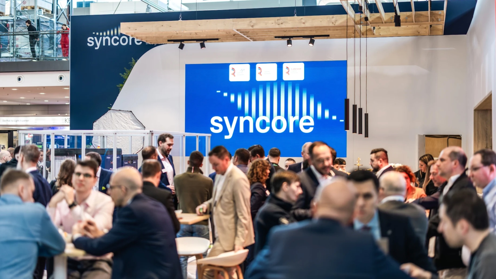 Syncore Machine Reesink bundelt drie logistieke merken tot Syncore, met rebranding door ...