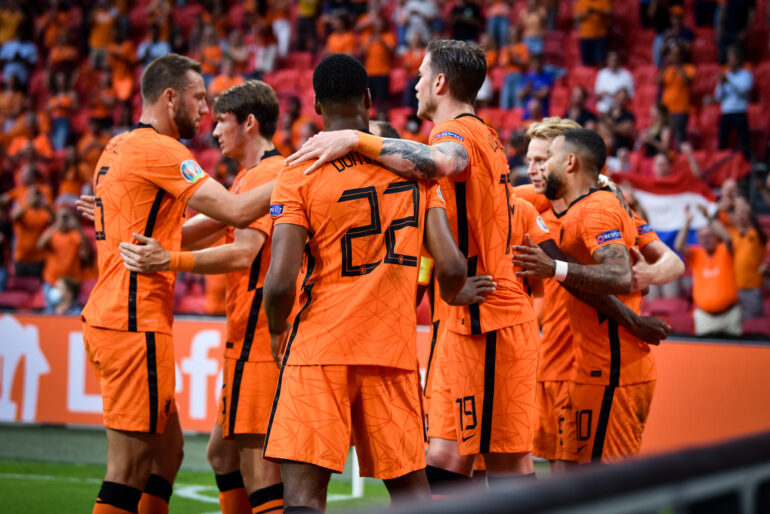 beinvloeding nederlands elftal