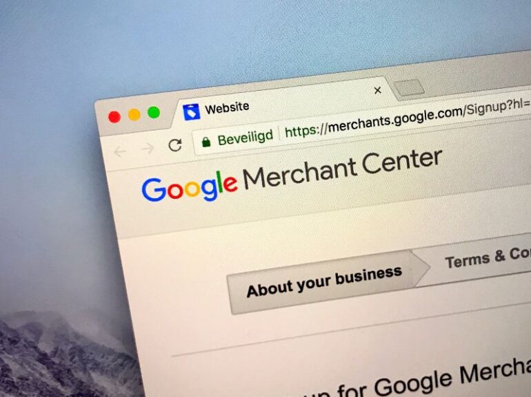 Google Merchant center op laptop