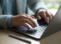 Nederland scoort hoog op digitale overheid, maar hapert waar het telt Nederland scoort hoog op digitale overheid, maar hapert waar het telt