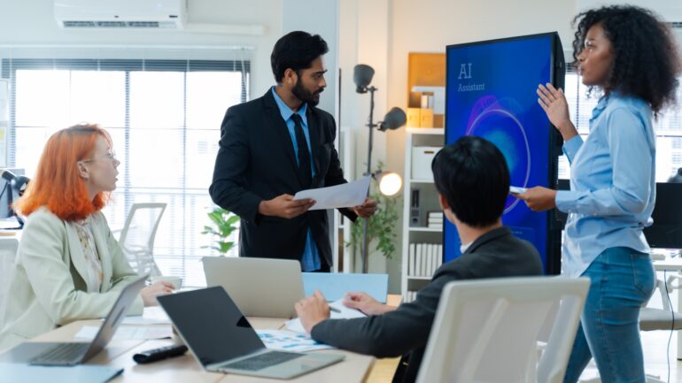 Marketing team met AI-assistent