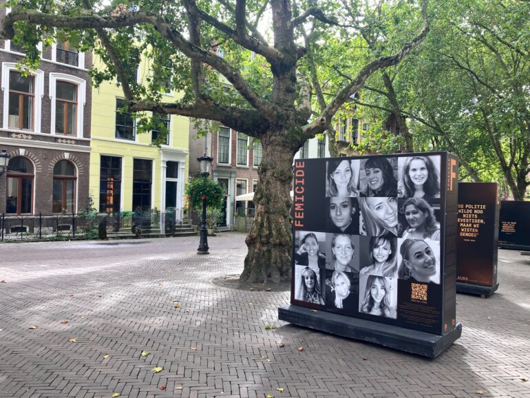 Straatexpositie met storytelling om femicide onder de aandacht te brengen
